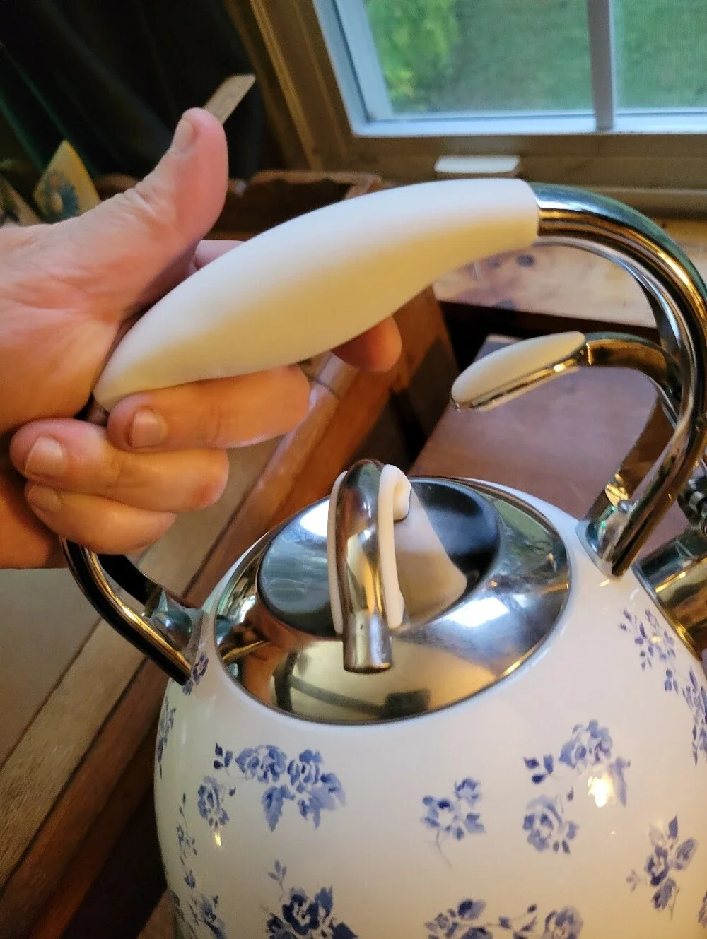 Laura Ashley China Rose Whistling Tea Kettle 10 Cup Stainless Steel Stovetop